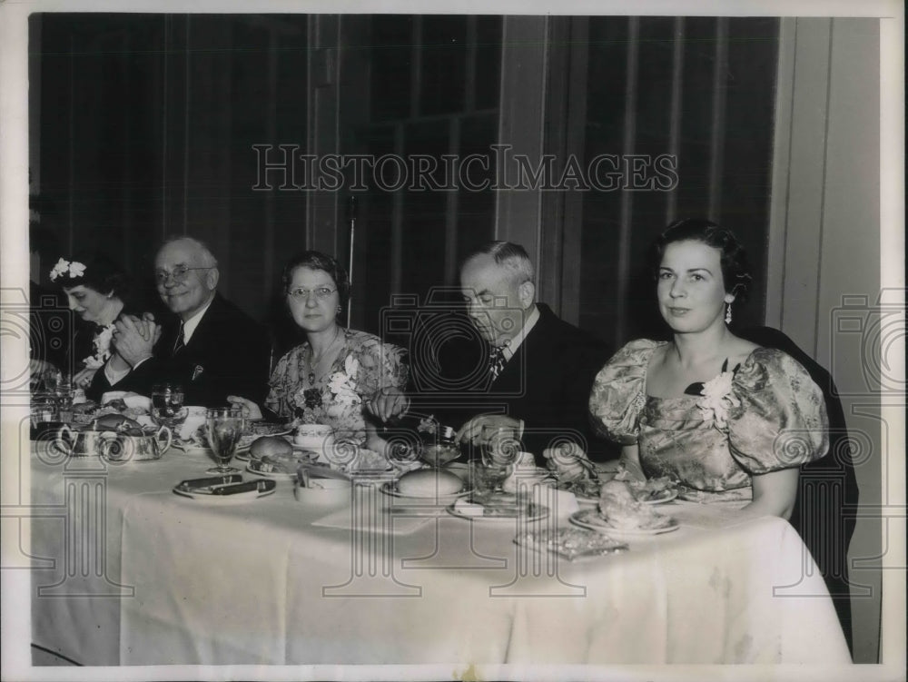 1937 Press Photo New Railroad President Feted in his Home Town - Historic Images