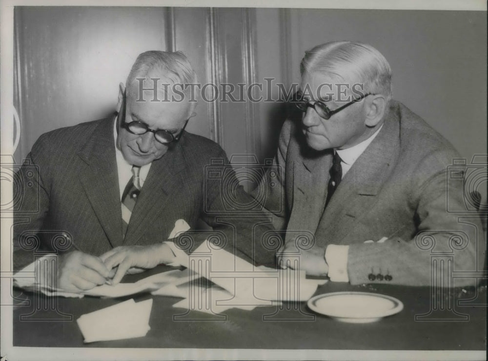 1934 Henry Fletcher and George F. Getz Check GOP Finances - Historic Images