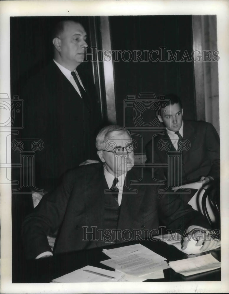 1941 Press Photo Jesse Jones & Emi;l Scramm ask Federal Government to loan-Historic Images