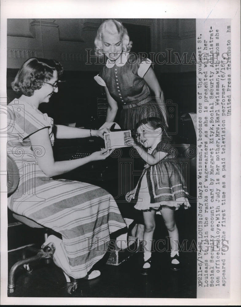 1952 Judy Gayle Wiessman Age 4, Margaret Kitzyk, Mrs. Earl Wiessman - Historic Images