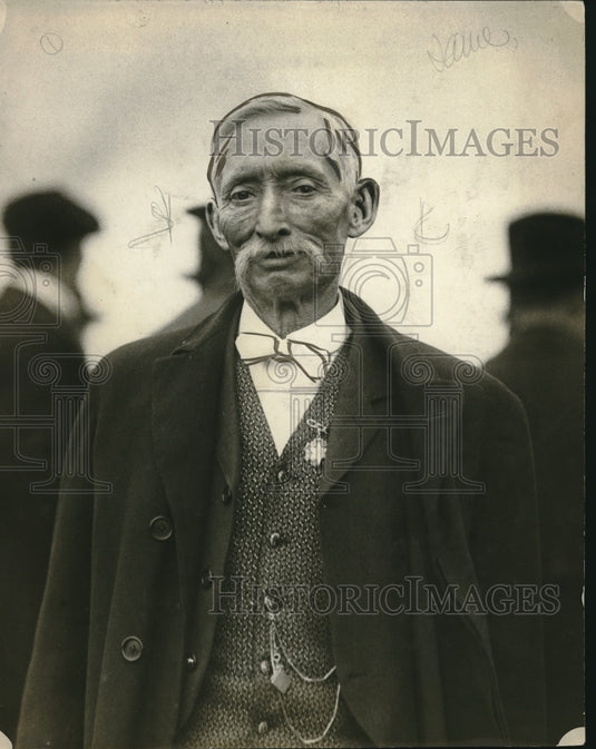 1922 Dad Morgan Donates Land To Miners - Historic Images