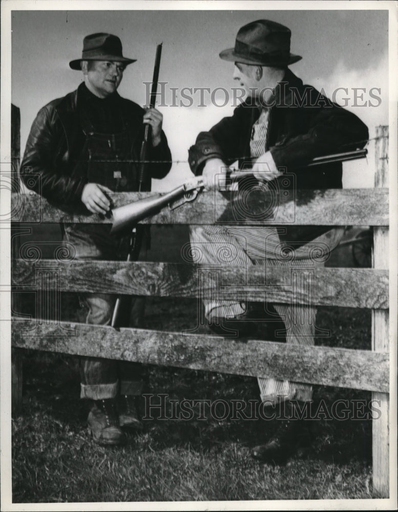 1942 Press Photo two northwest guerrillas - nec24668-Historic Images