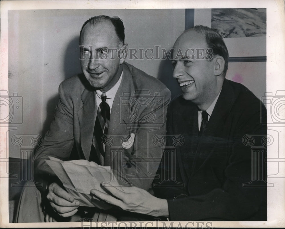 1948 Press Photo Herbert Brownwell Jr. with William Reichel Discuss GOP - Historic Images