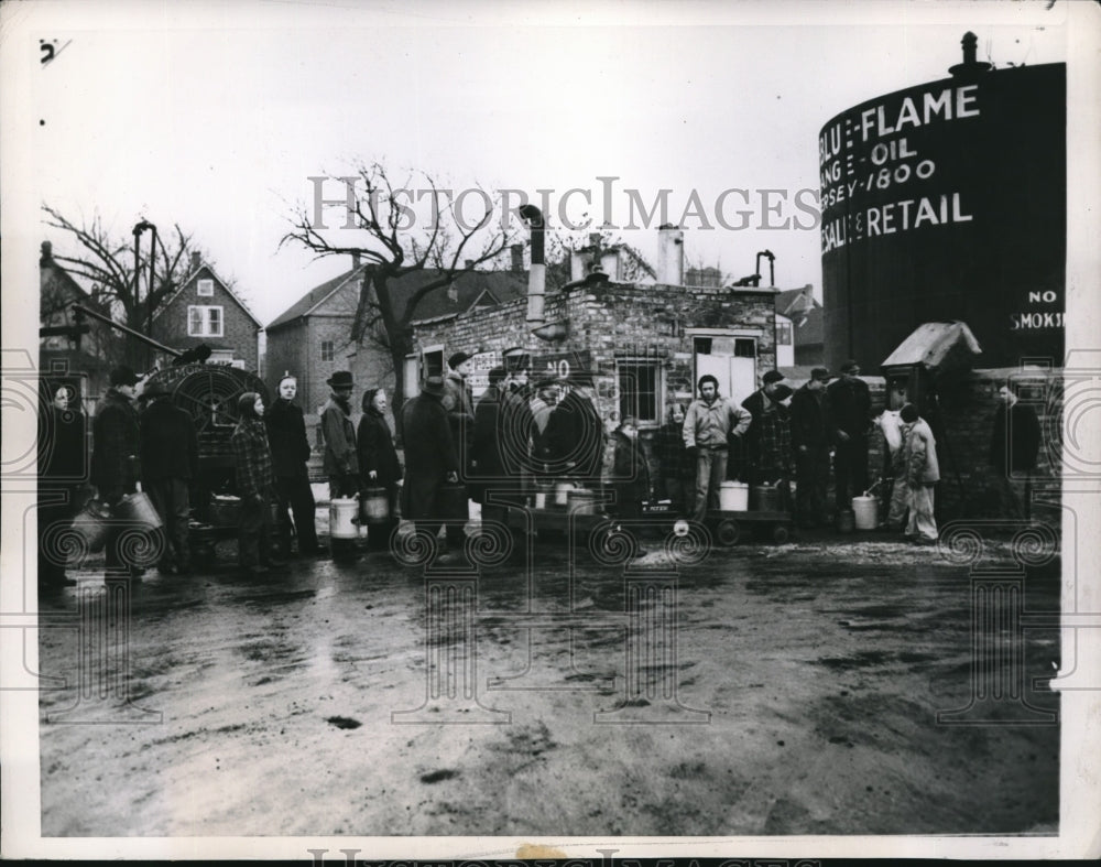 1948 Press Photo Chicago Oil laden barges A&amp;A Oil Company-Historic Images