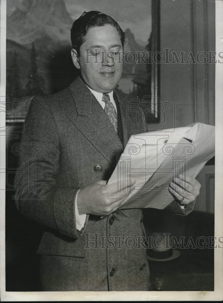 1933 Press Photo Jake Factor before Senate hearing committee - Historic Images