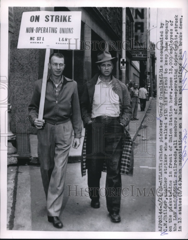 1914 Press Photo Union Picketer Grady Gramlin (L) with C. M. Childer. - Historic Images