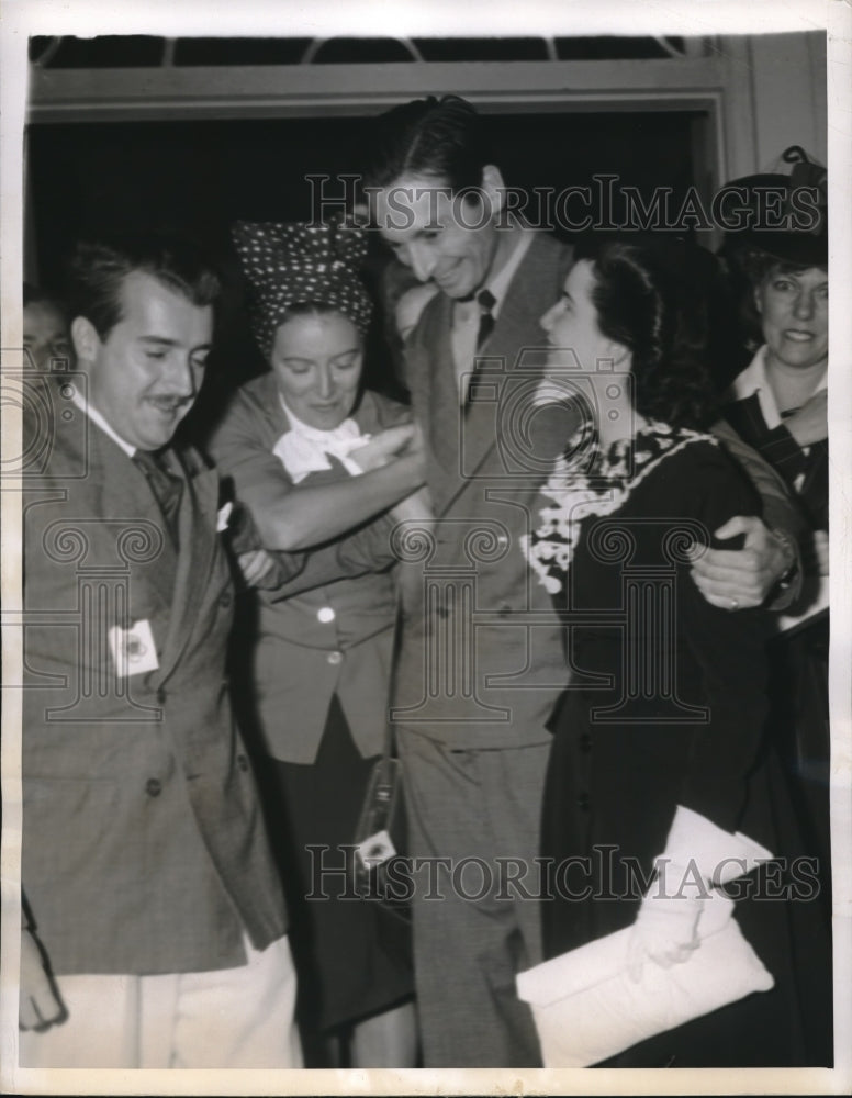 1943 Press Photo Count Alfred De Marigny Georges De Visdelou Murder Trial - Historic Images