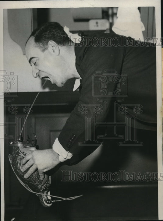 1933 Ernest Byfield Uses Spanish Wine Sack at Hobby Show in Chicago-Historic Images