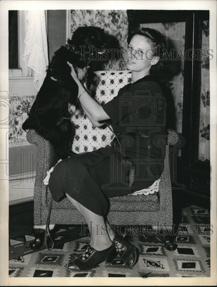 1937 Mathilda Lindenberger With Dog After Sexual Harassment Suit - Historic Images