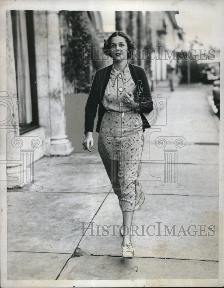 1935 Gloria Baker Pretty Daughter Of Socialite Margaret Emerson-Historic Images