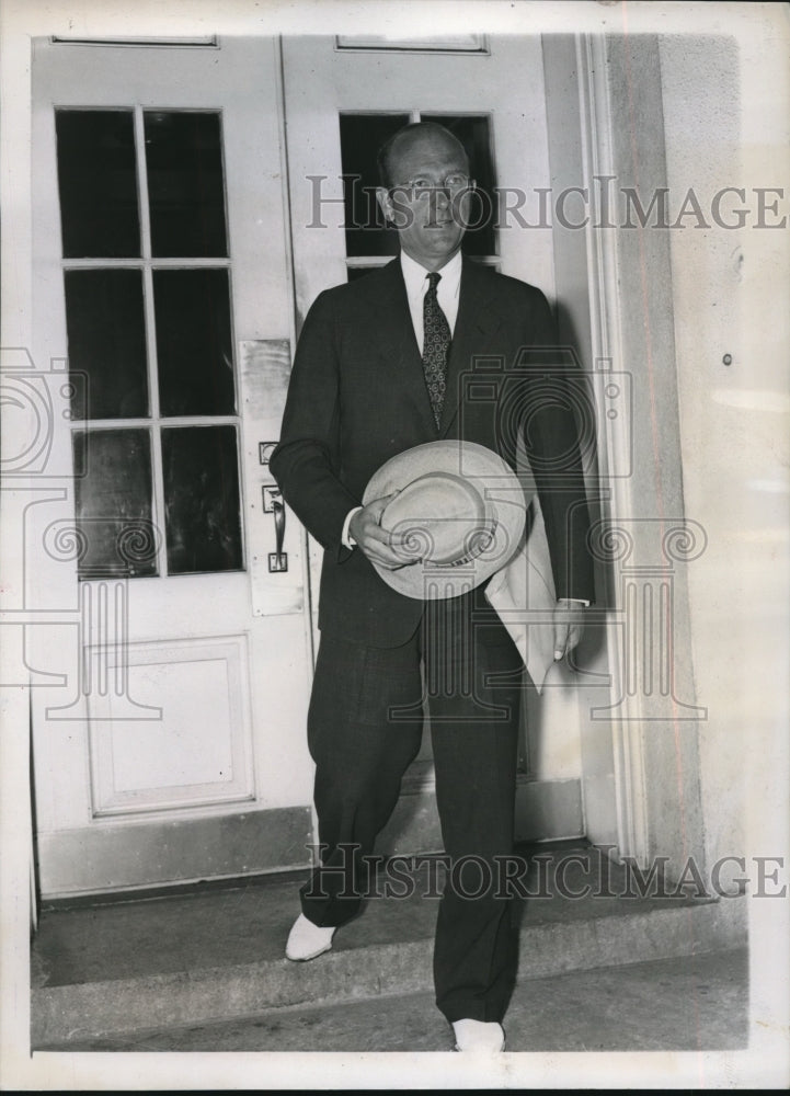 1939 Press Photo David E. Lilienthal leaving the White House. - Historic Images