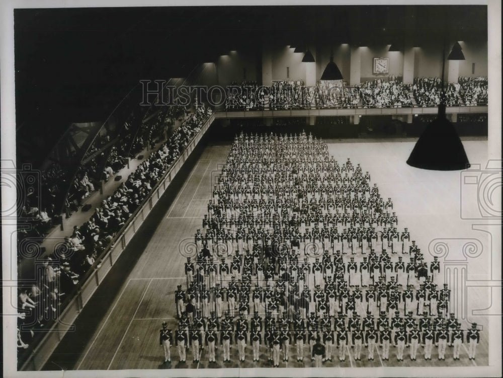 1935 French ambassador reviews 7th regiment-Historic Images