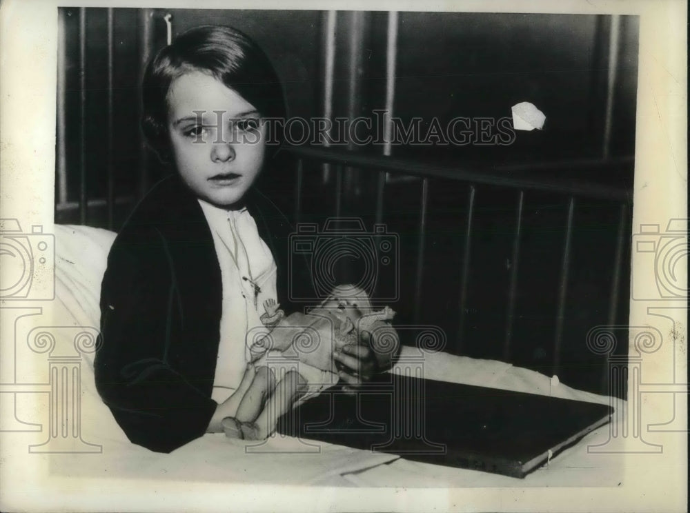 1934 Press Photo Roma Garret of Peekskill at Grassland Hospital - Historic Images