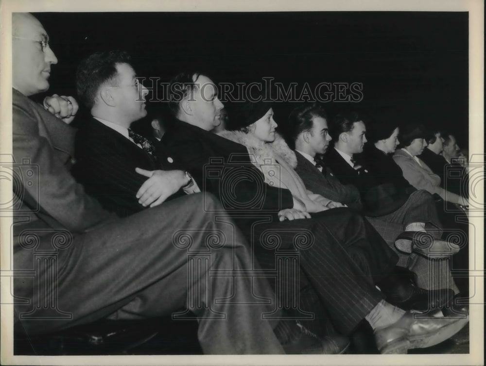 Press Photo Meeting - Historic Images