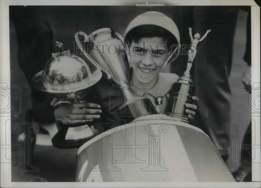 1938 Barton Bowman wins Philadelphia Soapbox Derby - Historic Images