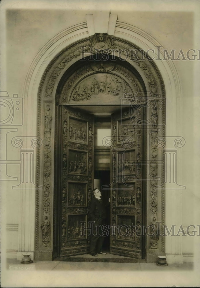 1922 Press Photo The Rodgers Doors at the nation&#39;s capital which always stay - Historic Images
