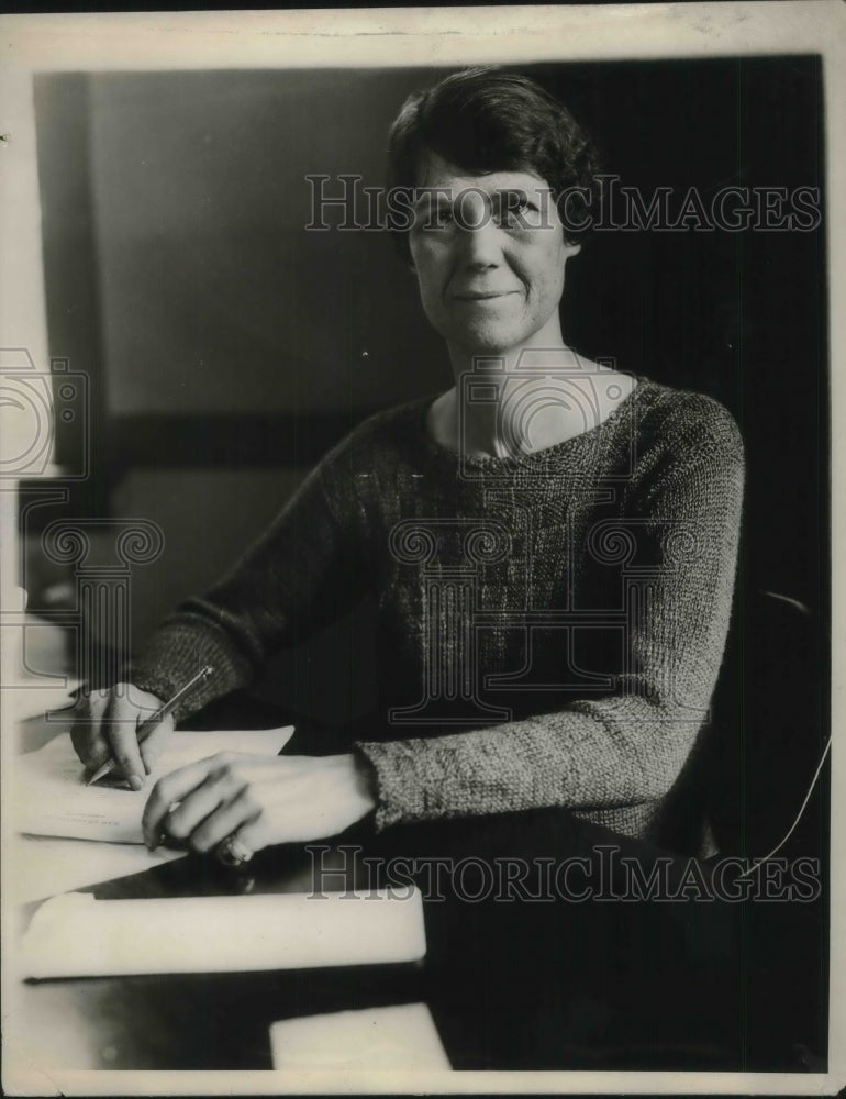 1929 Anita Phipps, Only Woman On US Military Staff - Historic Images