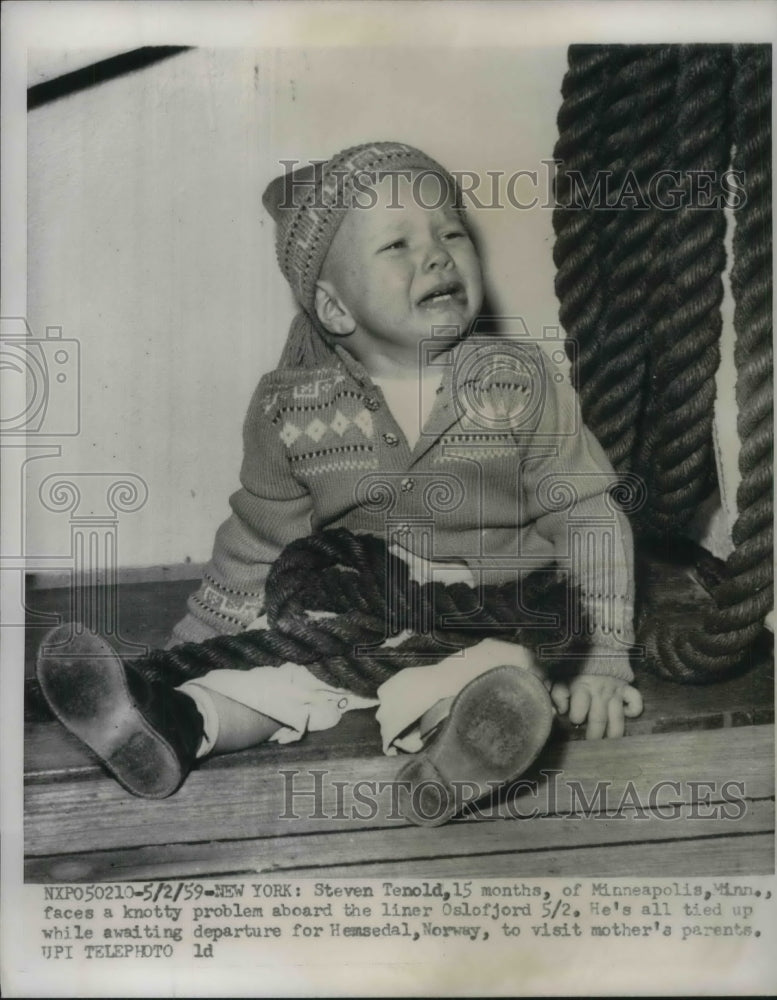 1959 Press Photo Steven Tenold Baby On Oslofjord Ship Tied Up In Ropes - Historic Images