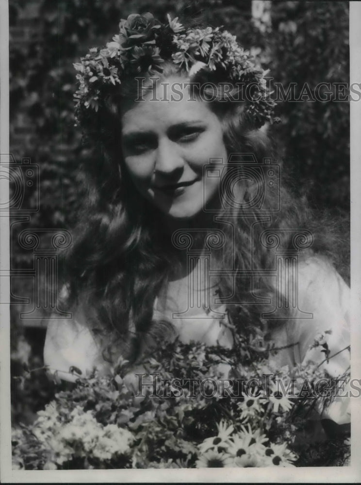 1934 Press Photo Helen Garvey chosen Queen of the May Day Festivities - Historic Images