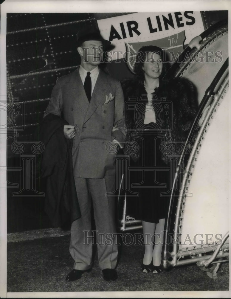 1939 Press Photo Mr &amp; Mrs Paul Garrett arrived in Los Angeles, Ca-Historic Images