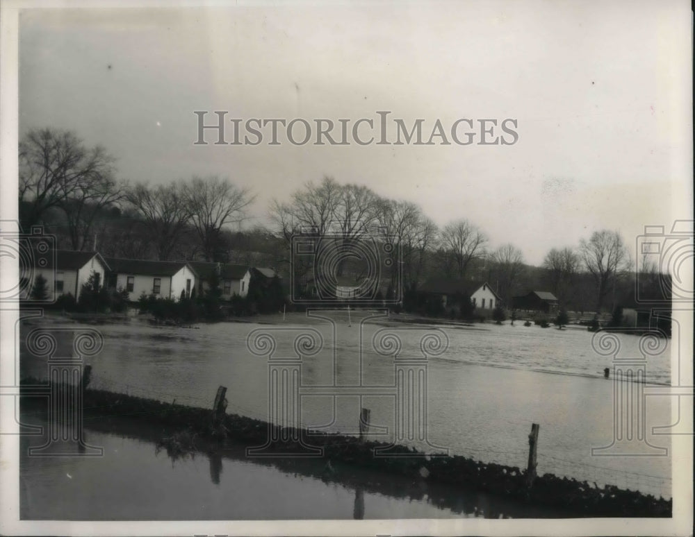 1940 Press Photo Shady Brook, NY Swollen streams near Hudson Valley New York - Historic Images