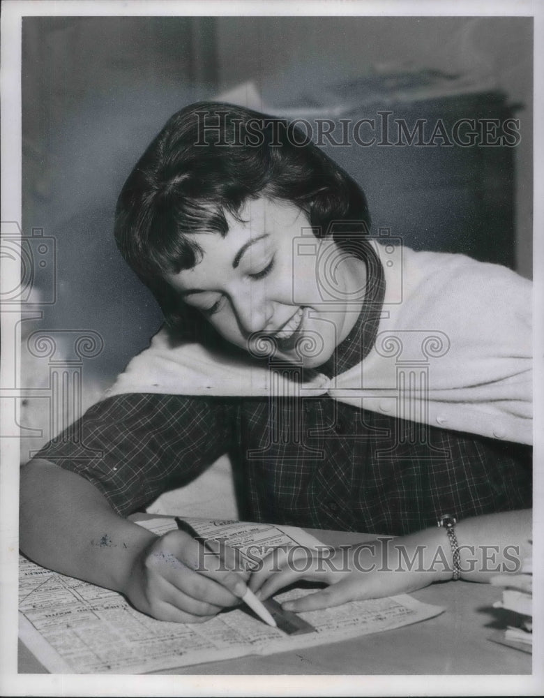 1958 Press Photo Donna Simpson - Historic Images