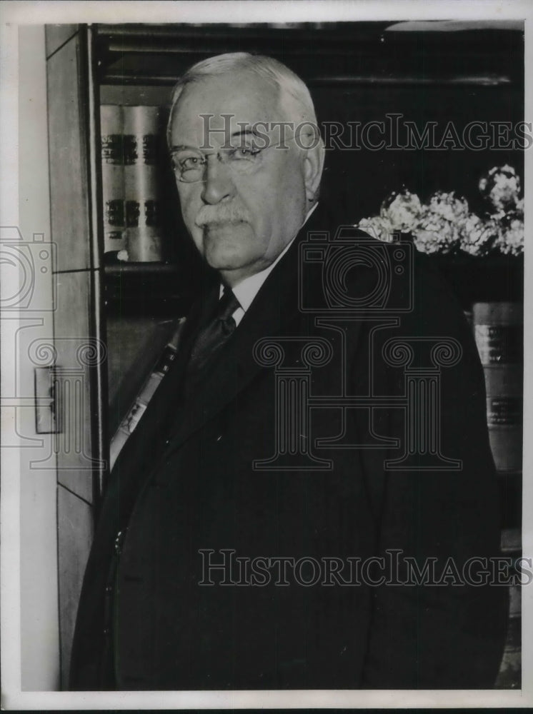 1936 Press Photo Handwriting expert S.Osborne testifies at Hauptmann trial - Historic Images