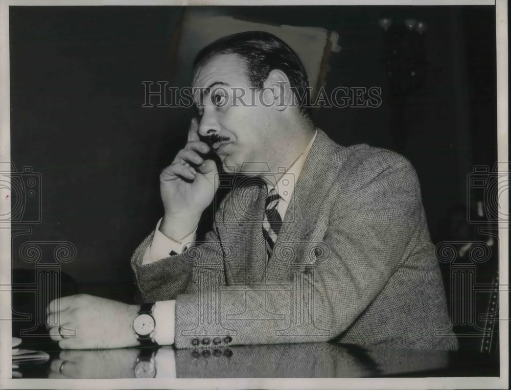 1938 Press Photo Arnold Gingrich Ken Magazine Editor Speaks To House Committee - Historic Images