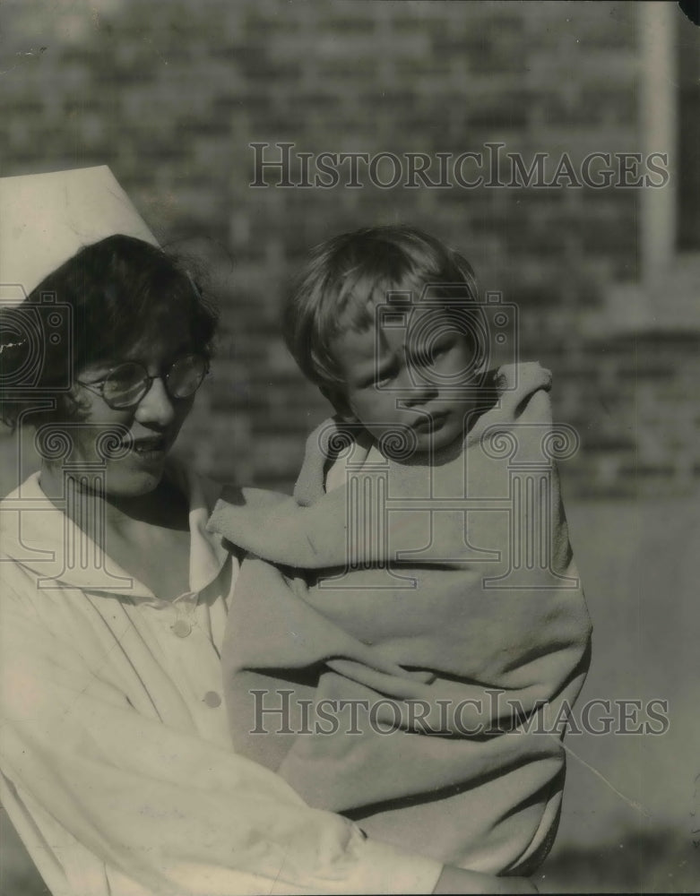 1924 Press Photo Blonde Toddler Jimmy Milliner Was Deserted By His Parents - Historic Images
