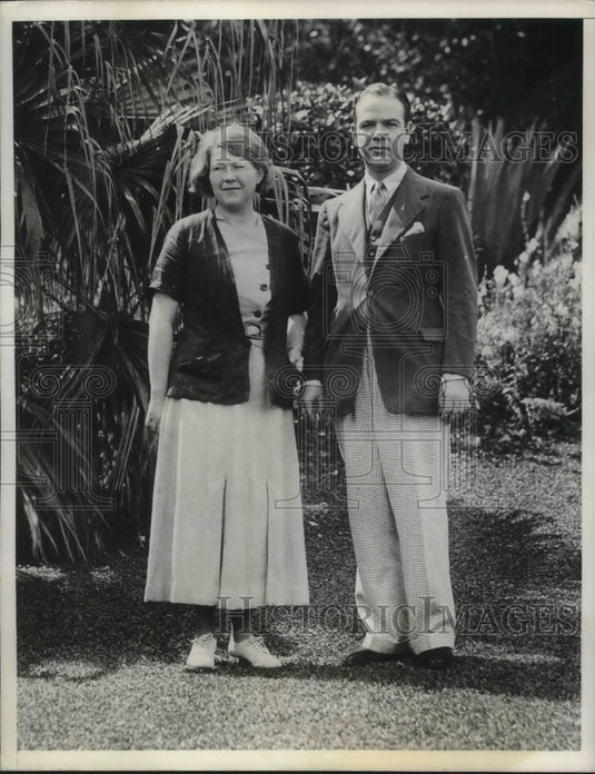 1934 Press Photo Esquire editor Mr and Mrs Arnold Gingrich vacation in Bermuda - Historic Images