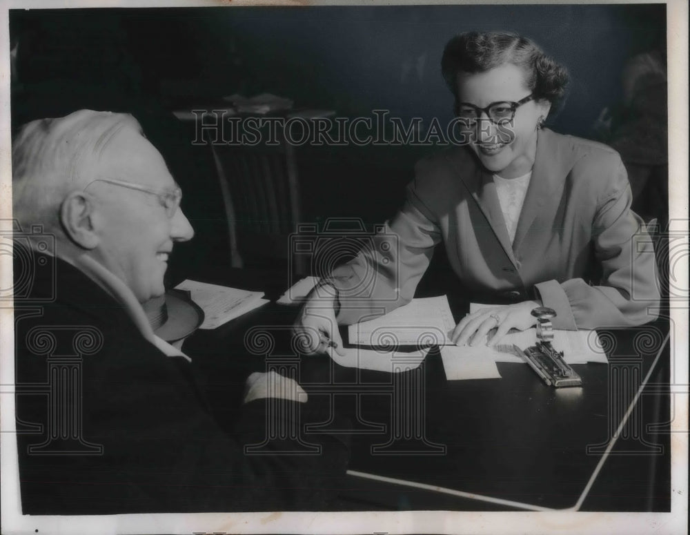 1954 Press Photo Mrs Grace Turner & Reverend Ben - Historic Images
