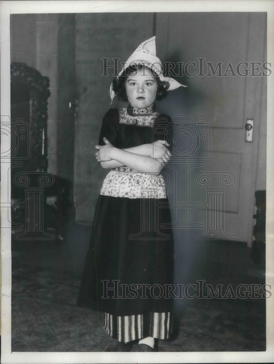 1937 Jacqueline Can Troostenburg De Bruyn of the Netherlands - Historic Images