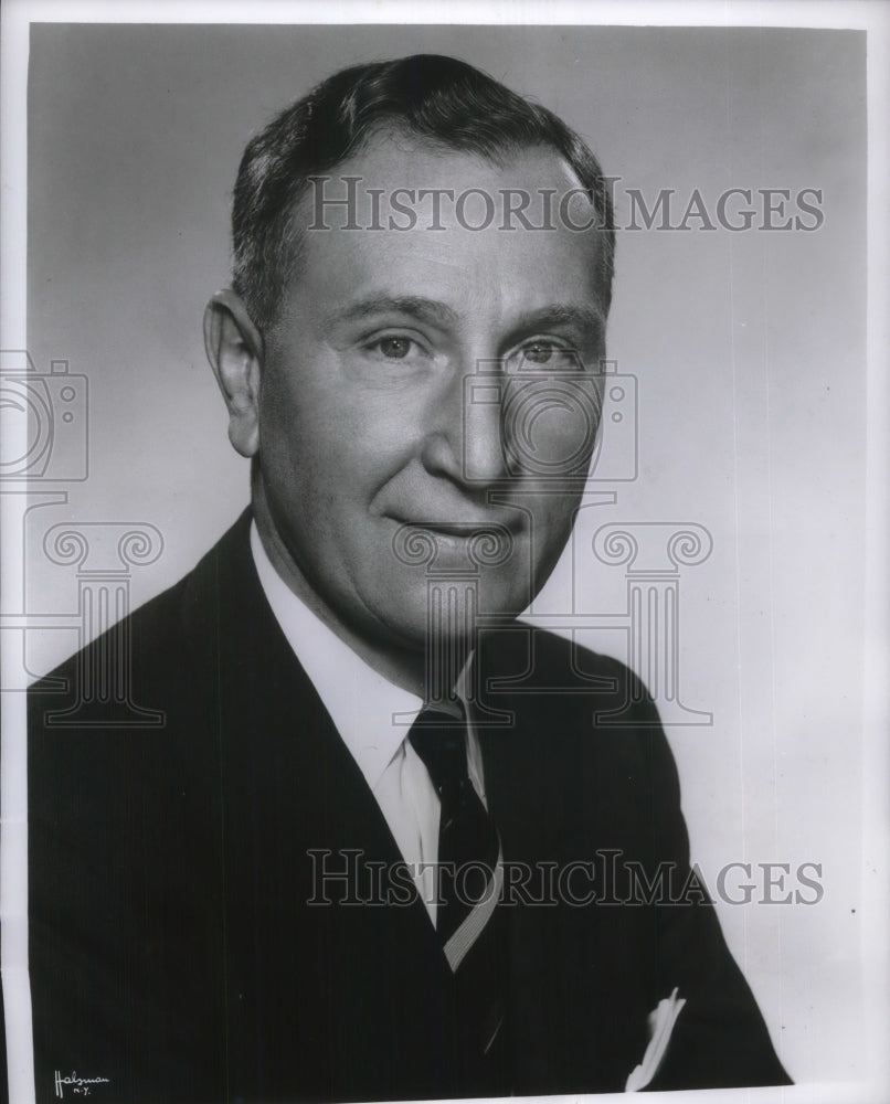 1955 Press Photo Claude Pauley, Comptroller, Firestone Tire &amp; Rubber Company - Historic Images