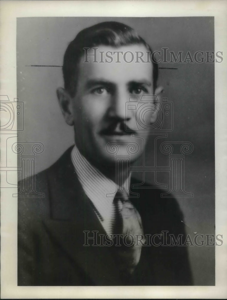 1934 Leonard Kennedy of Fern College - Historic Images