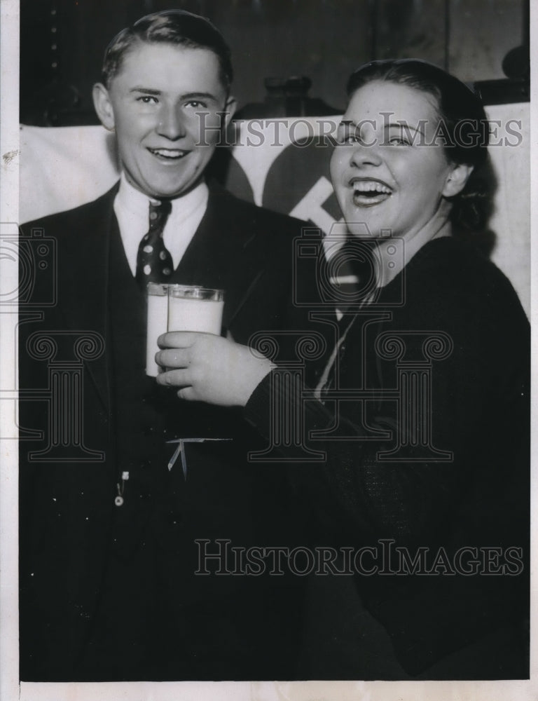 1934 Press Photo Leland Morasmit &amp; Doris Louise Paul National 4H Congress - Historic Images