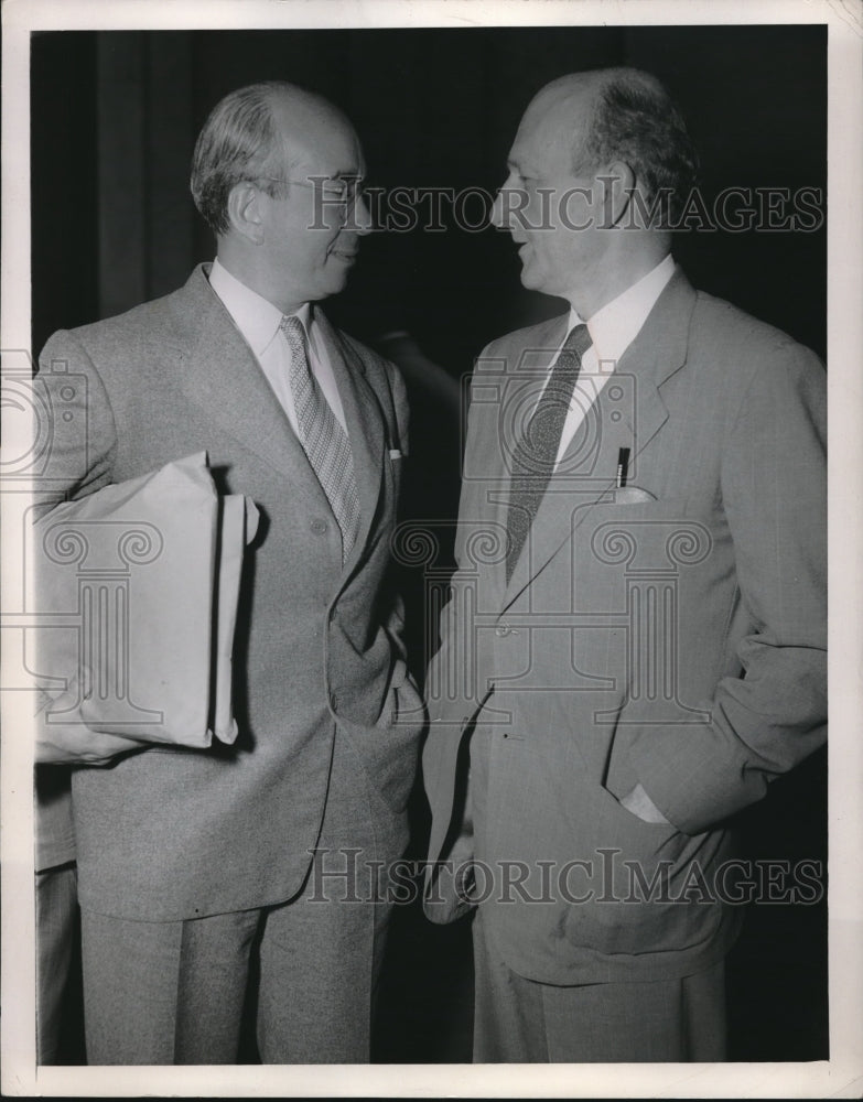 1949 Press Photo Member of the Atomic Energy Comm. Lewis L. Strauss testifies - Historic Images