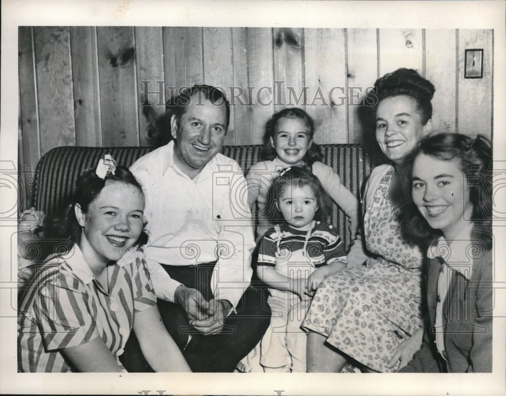 1954 Press Photo William H. Keenan Family, Refugees Find Peace in Deborgia, MT - Historic Images