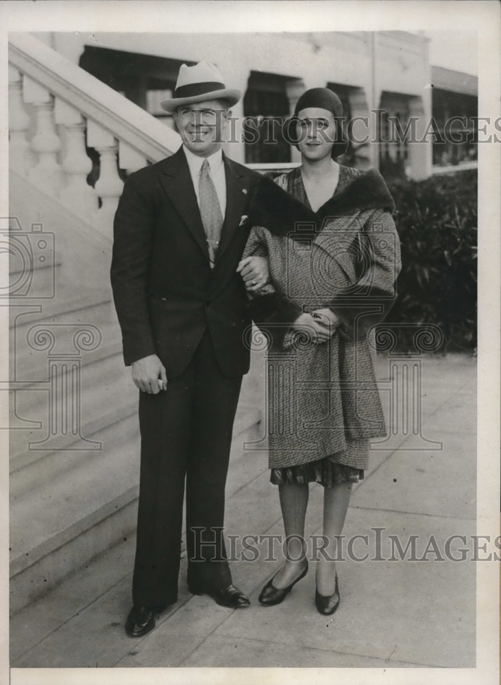 1933 Colonel Julio Sanguili Chief of Havana Division Cuba with wife - Historic Images