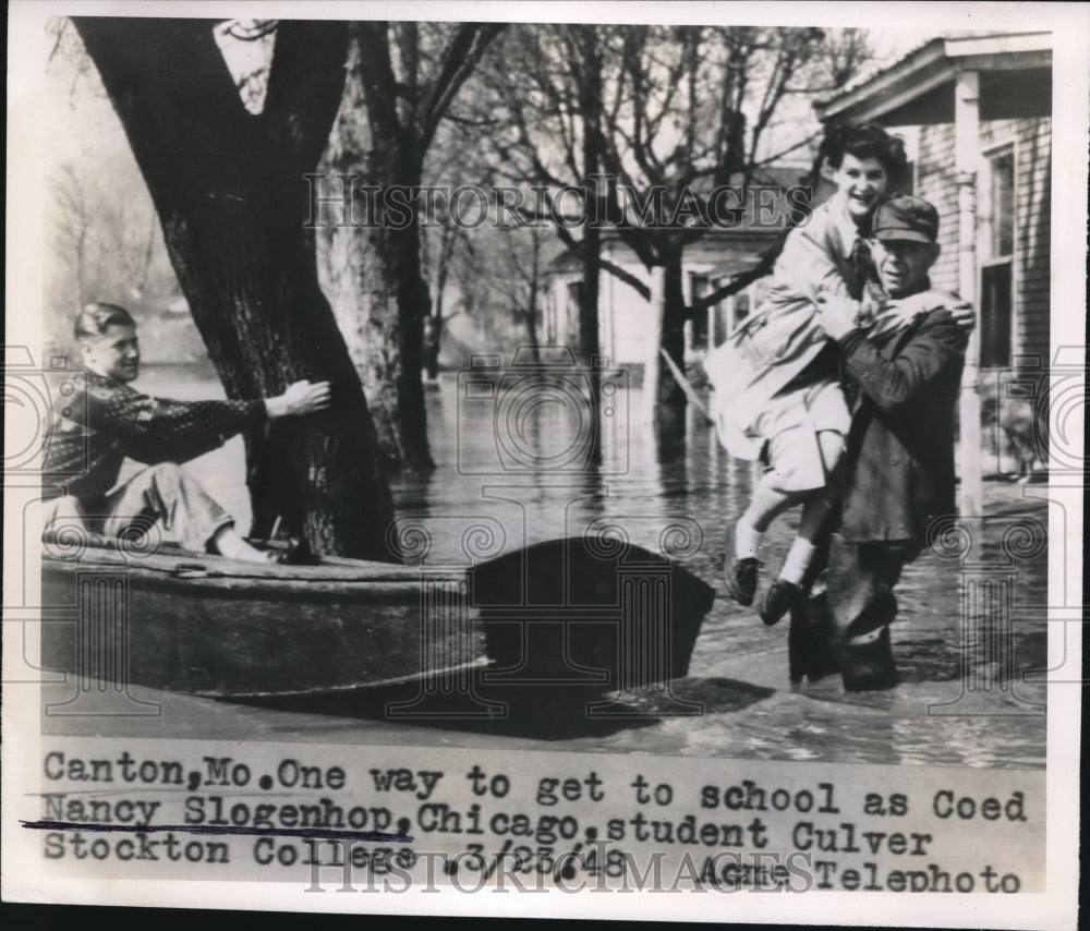 1948 Press Photo Getting to School Stockton College Nancy Slogenhop - Historic Images