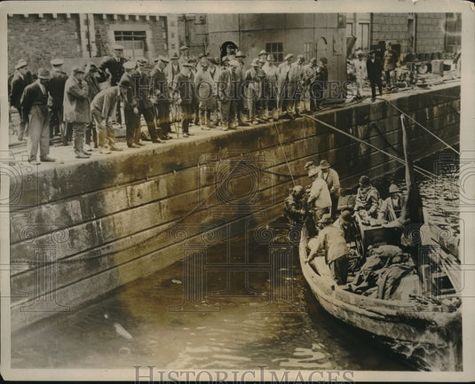 1926 Press Photo British sub H-29 returns to Devonport Basin - nec30935 - Historic Images
