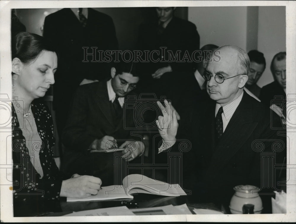 1938 Press Photo Walla Ce girbson N. Richard Whitney &amp; Co New York City - Historic Images