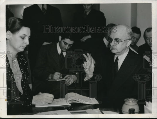 1938 Press Photo Walla Ce girbson N. Richard Whitney & Co New York City - Historic Images