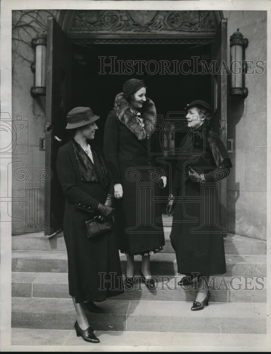 1934 Press Photo Mrs. John Gibson, Mrs. James Sidevay, Mrs. H. Lee Bassett - Historic Images