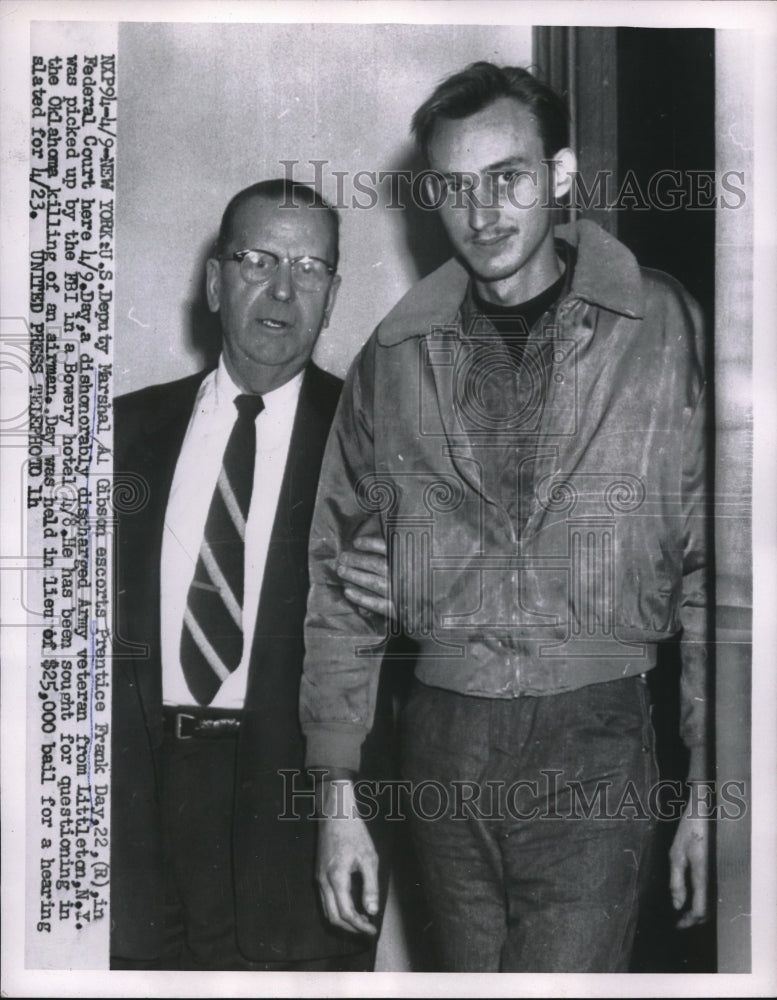 1956 US Deputy Marshal Al Gibson Escorts Prentice Frank Day Fed Cour - Historic Images