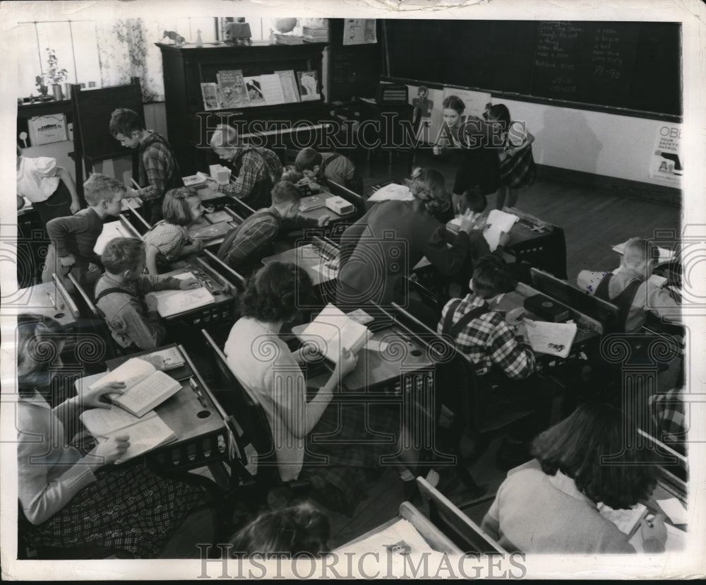 1948 School of the Air - Historic Images