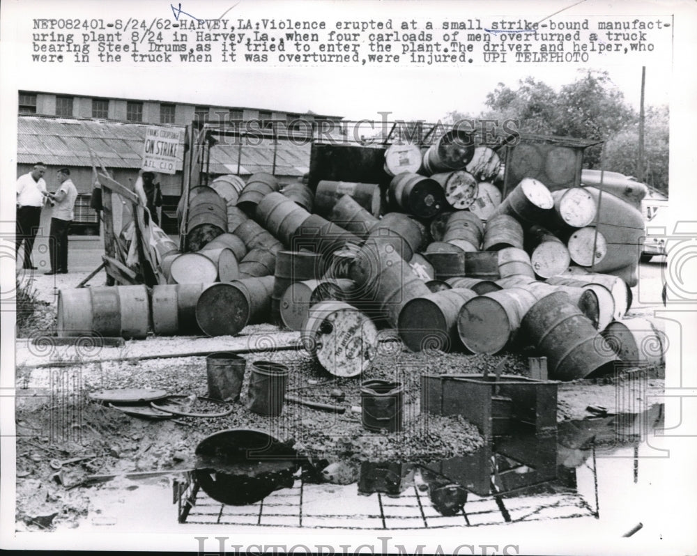 1962 Press Photo Violence Erupts at Harvey LA Manufacturing Plant - nec32058 - Historic Images