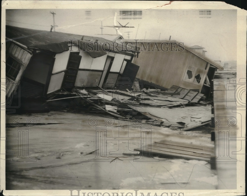 1926 Press Photo Destruction caused by hurricane at LA, Calif. beach homes - Historic Images