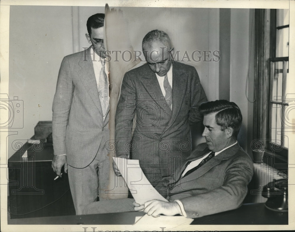 1934 Press Photo Agri Secy Henry Wallace, Christgam, Chester Davis in D.C. - Historic Images