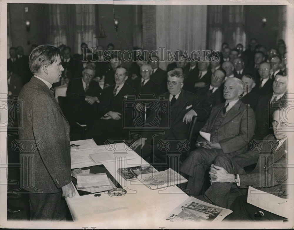 1936 Press Photo Agri Sec Henry Wallace at NYC meeting with farm reps - Historic Images