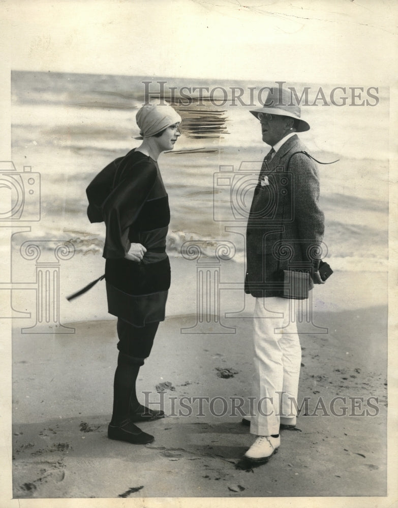 1923 Press Photo Mrs George Sloane &amp; Charles McCann at Palm Beach, Fla - Historic Images
